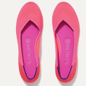 New in box Rothy’s Tropical Pink flats